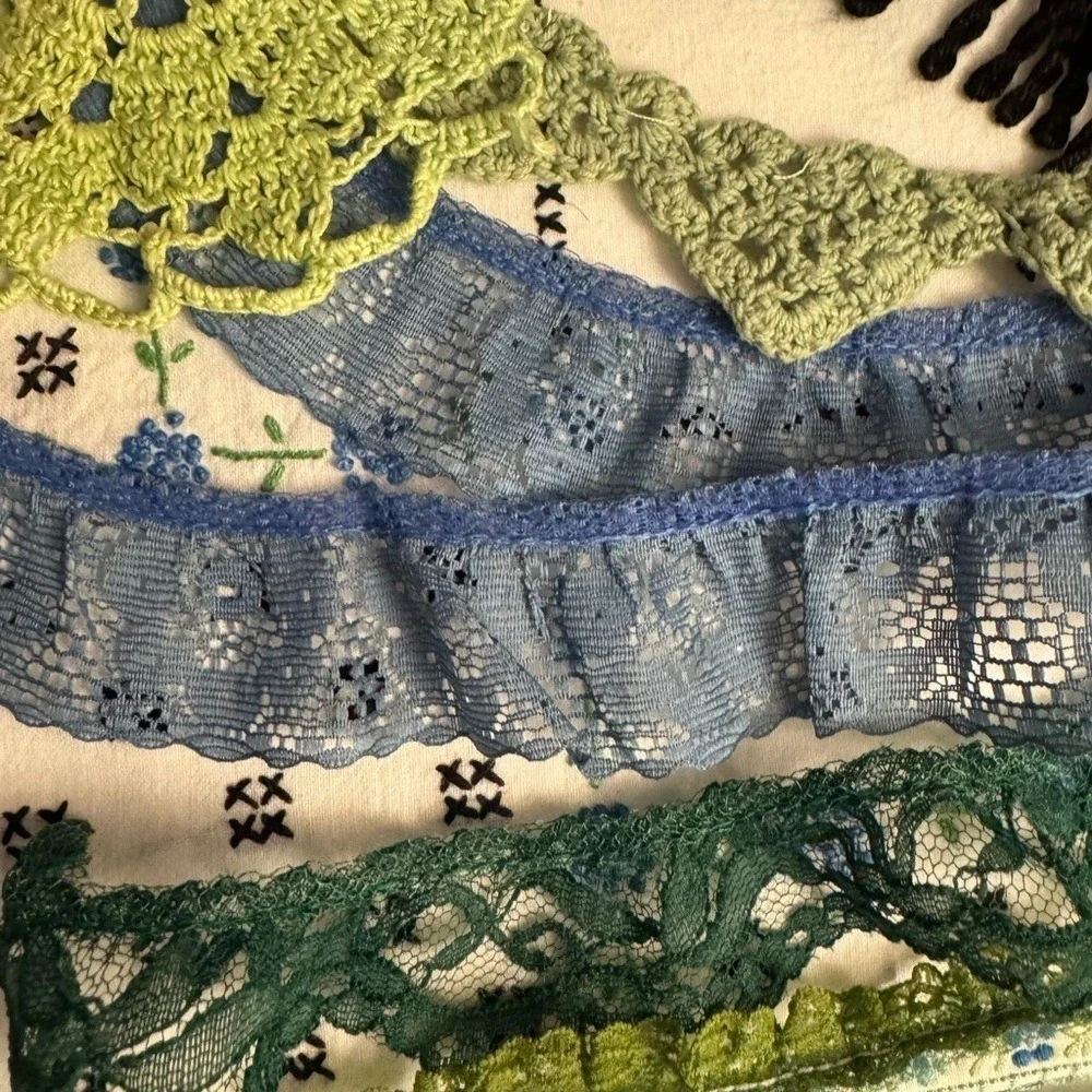 Vintage Fabric Scrap Bundle Blue Green Junk Journal Slow‎ Stitch Lace Embroidery